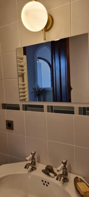 ユゼLa Provencaleアパートメント エクステリア 写真